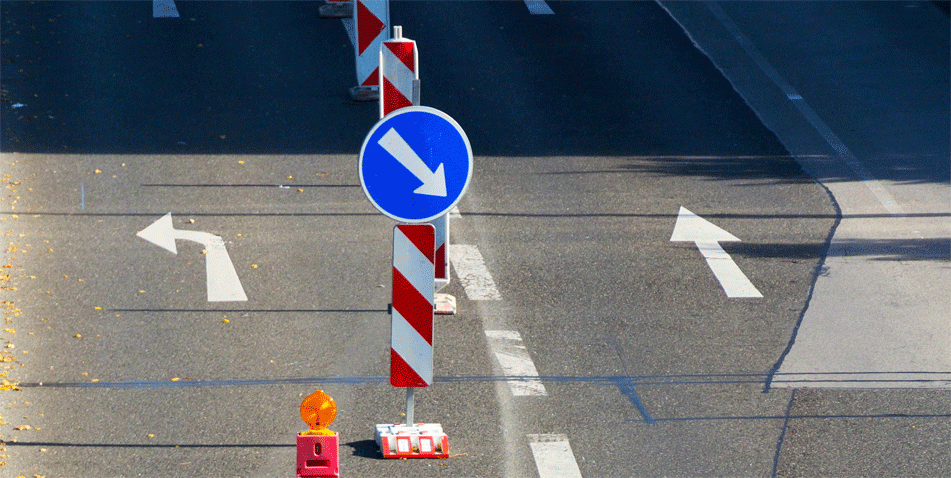 Wegbebakening op een afgezette weg